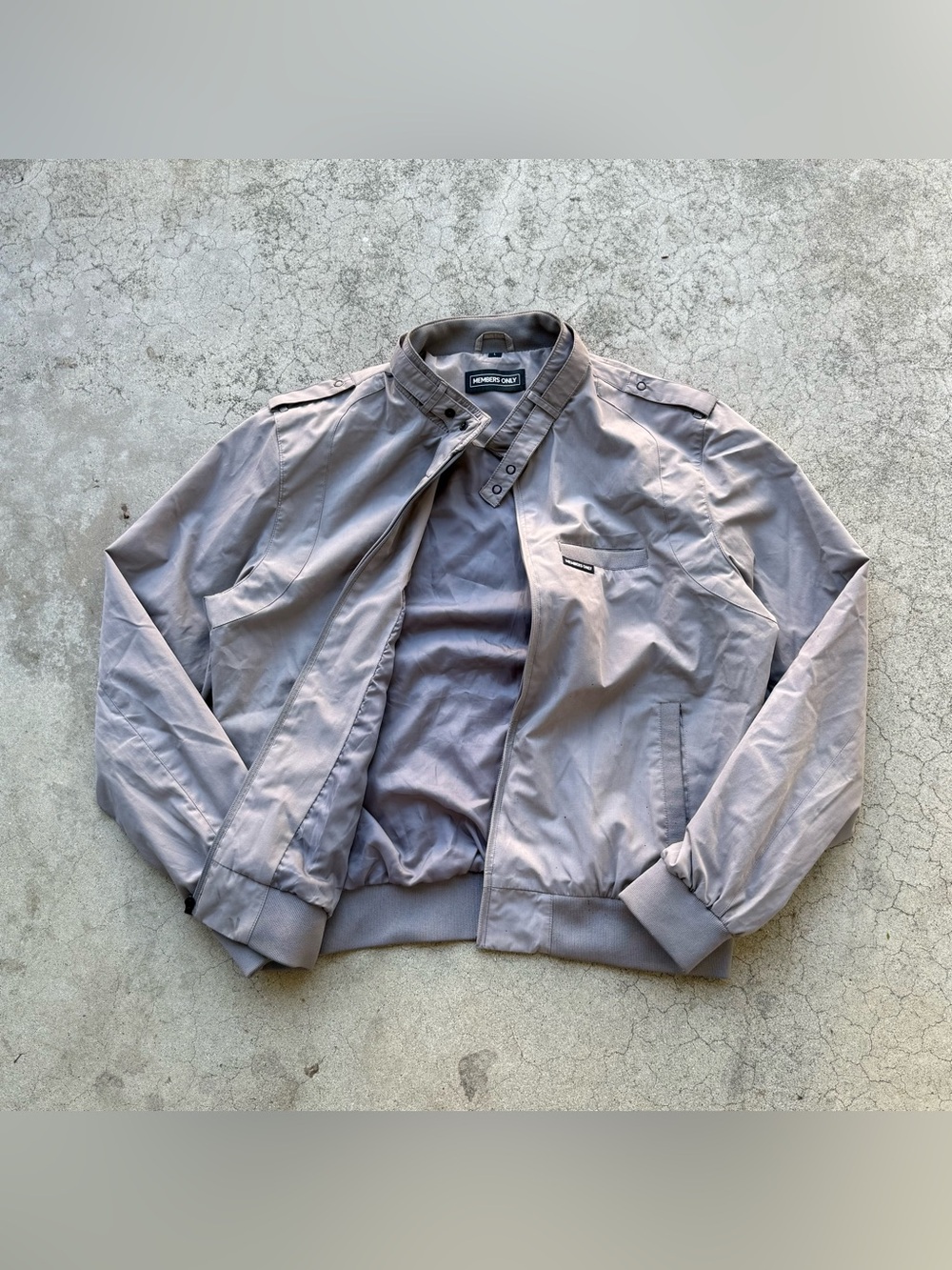 Vintage Y2K Members Only Tan Gray (Taupe) Bomber Jacket Size Large
